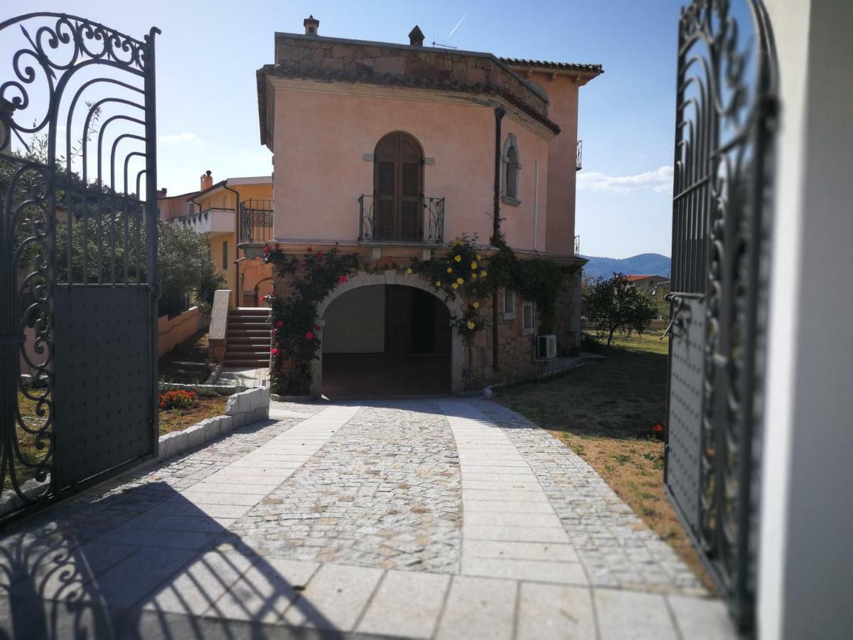 Villa Corrasi Oliena Luxury Exterior foto